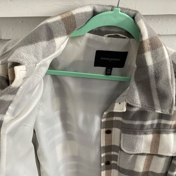 Sz XS Banana Republic Shacket - Picture 8 of 15